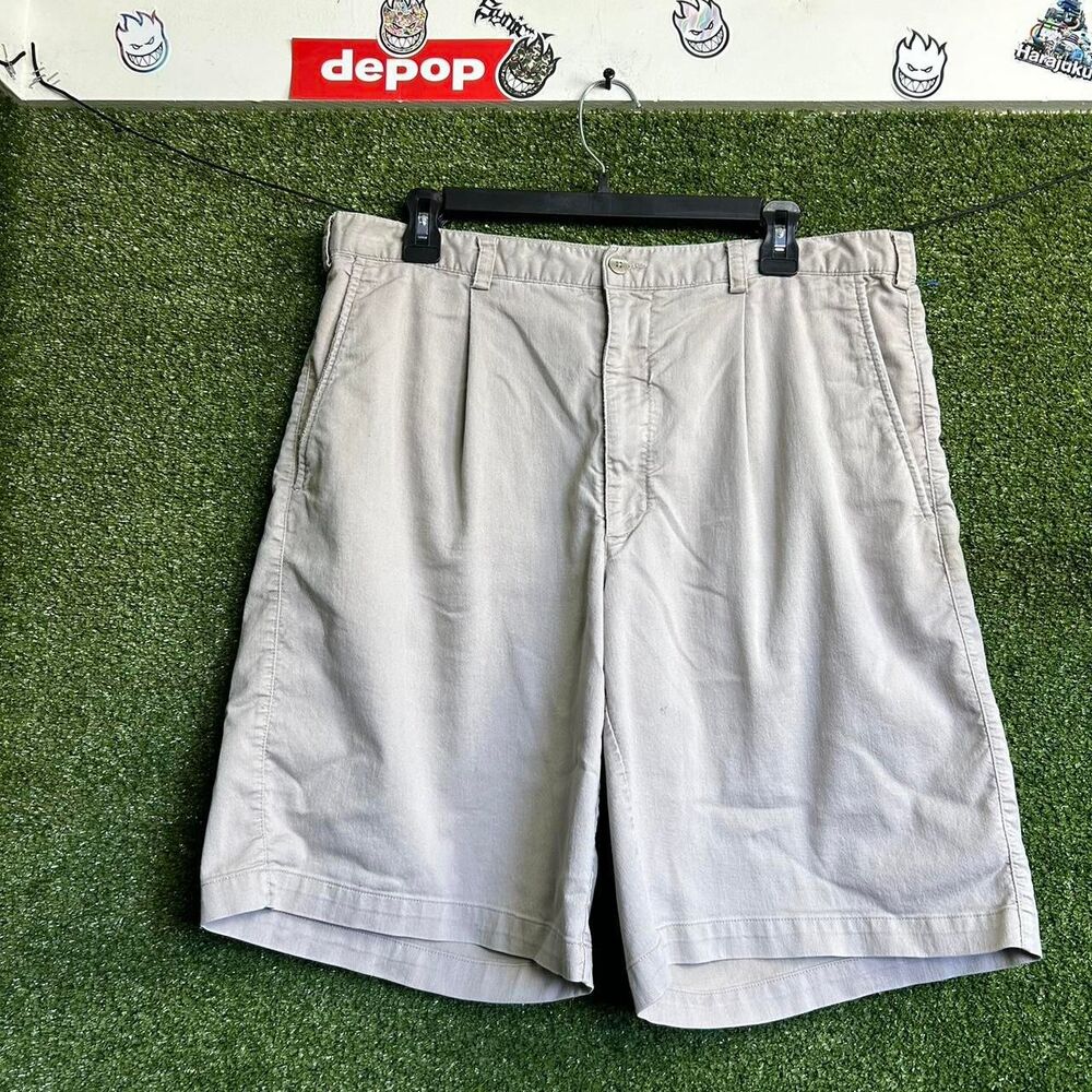 Nike Men's Cream and Tan Shorts